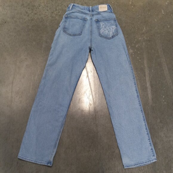 Hollister Ultra High Rise Dad Jeans Womens 24 x 31 Light Wash Butterflies - Picture 2 of 6